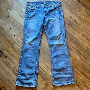 Silver jeans light denim 31/33 Lola 17 distressed